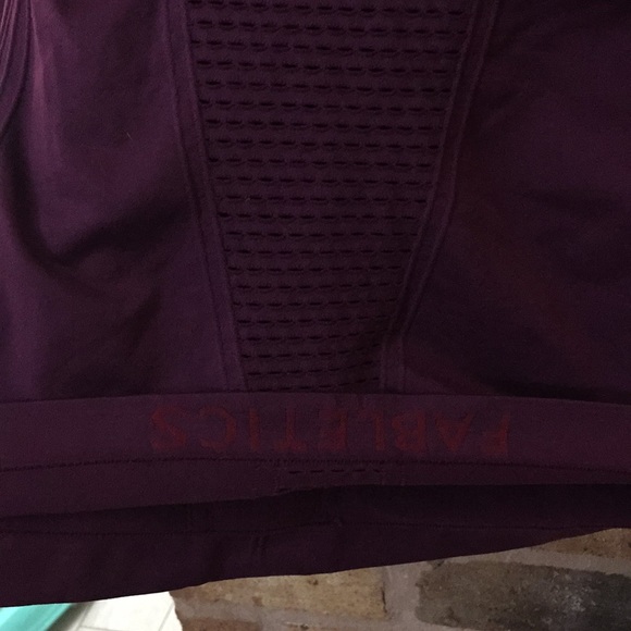 Fabletics workout top - Picture 5 of 6